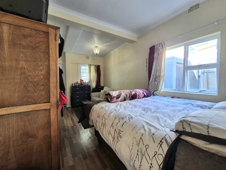 4 Bedroom Property for Sale in Wynberg Upper Western Cape